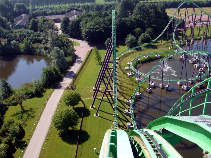 Goliath - Walibi Holland - Pretpark Vergelijker.nl
