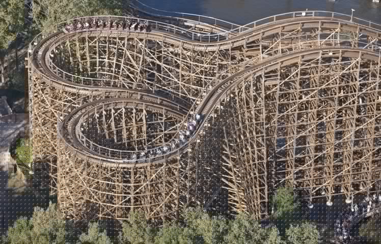 Langste achtbanen van Nederland - Joris en de Draak - Pretpark Vergelijker.nl